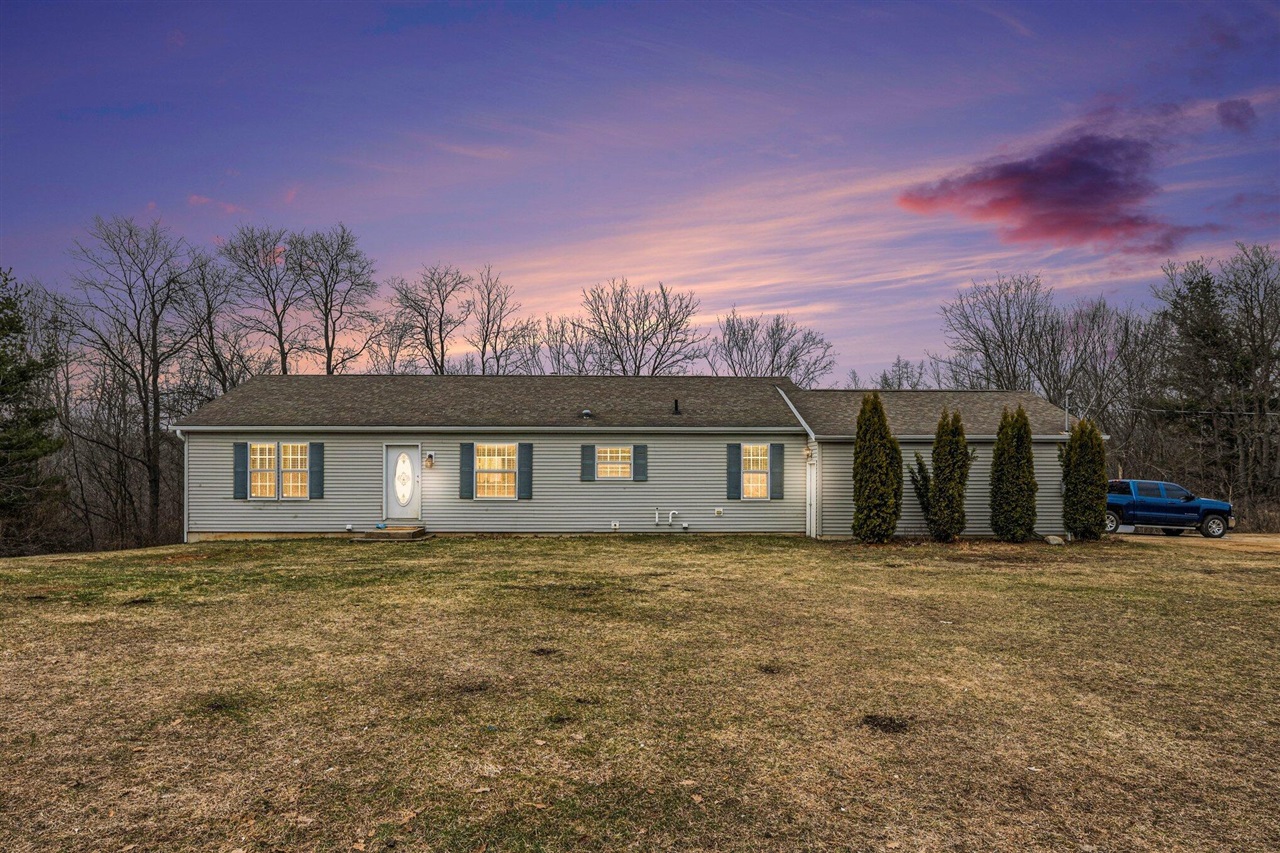 7776 Taylor Ridge Drive, Delton, MI, 49046-7836