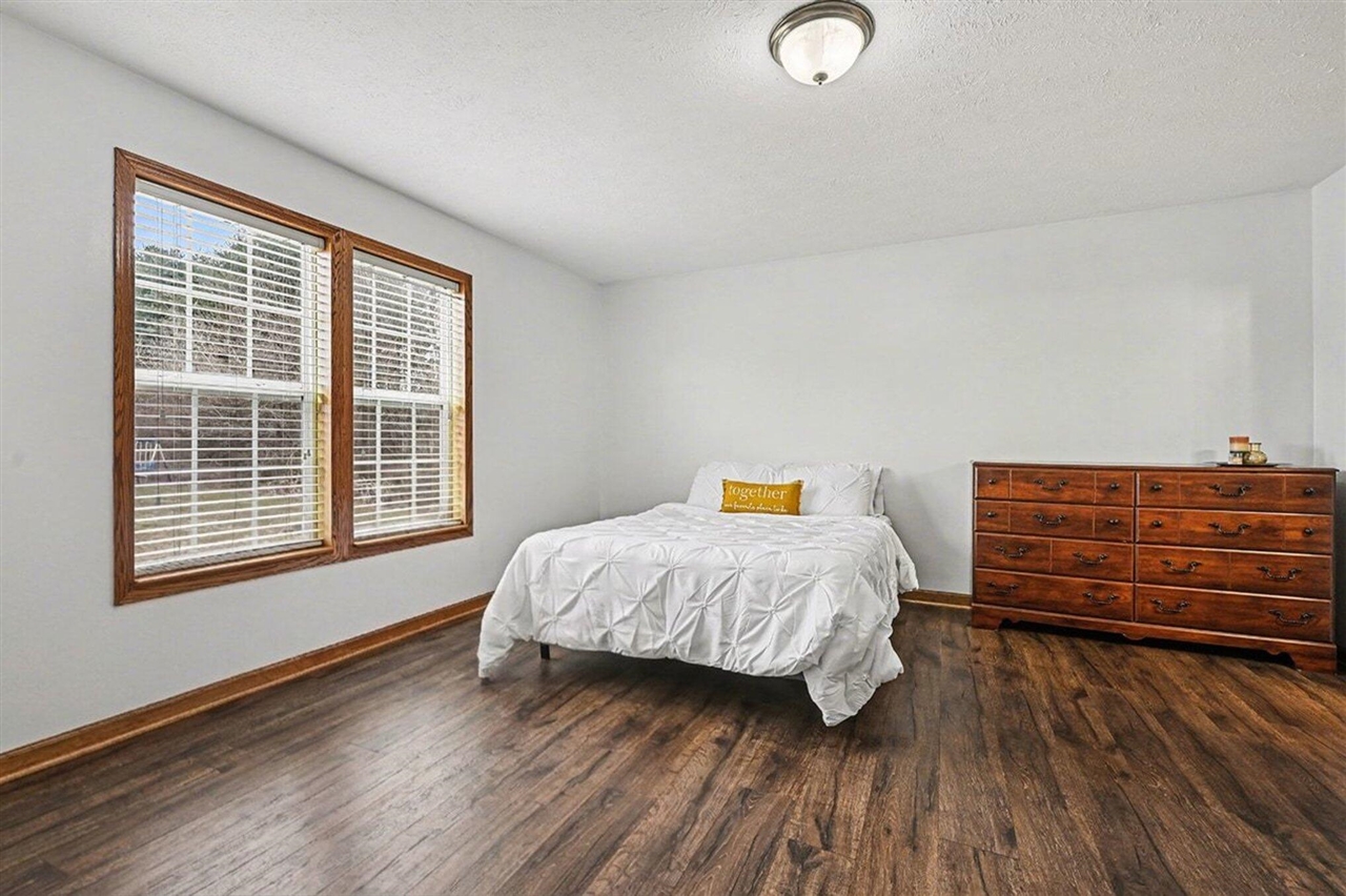 7776 Taylor Ridge Drive, Delton, MI, 49046-7836