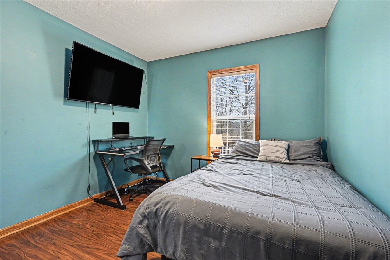 7776 Taylor Ridge Drive, Delton, MI, 49046-7836