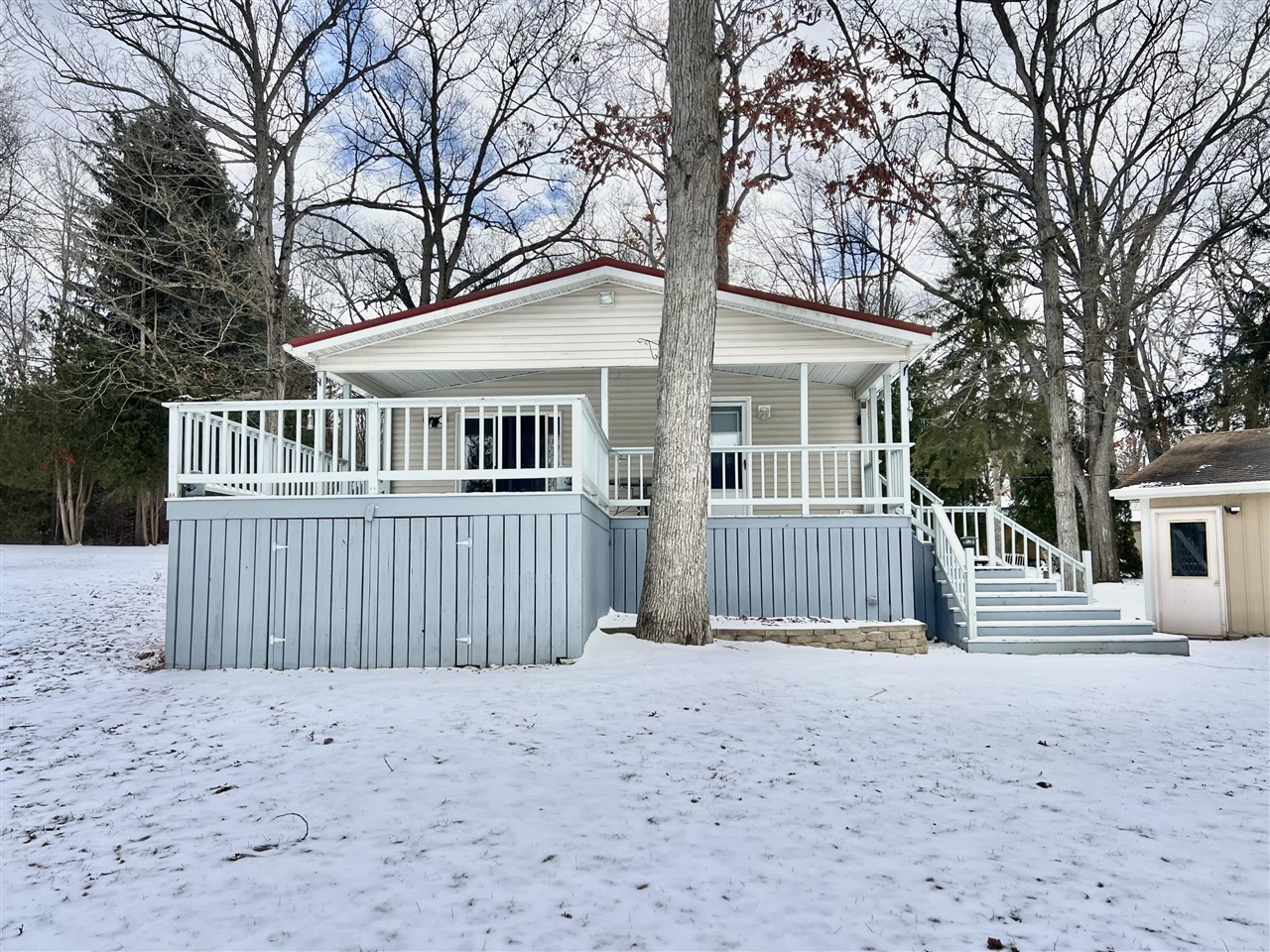 5482 Circle Drive, Reading, MI, 49274-9751