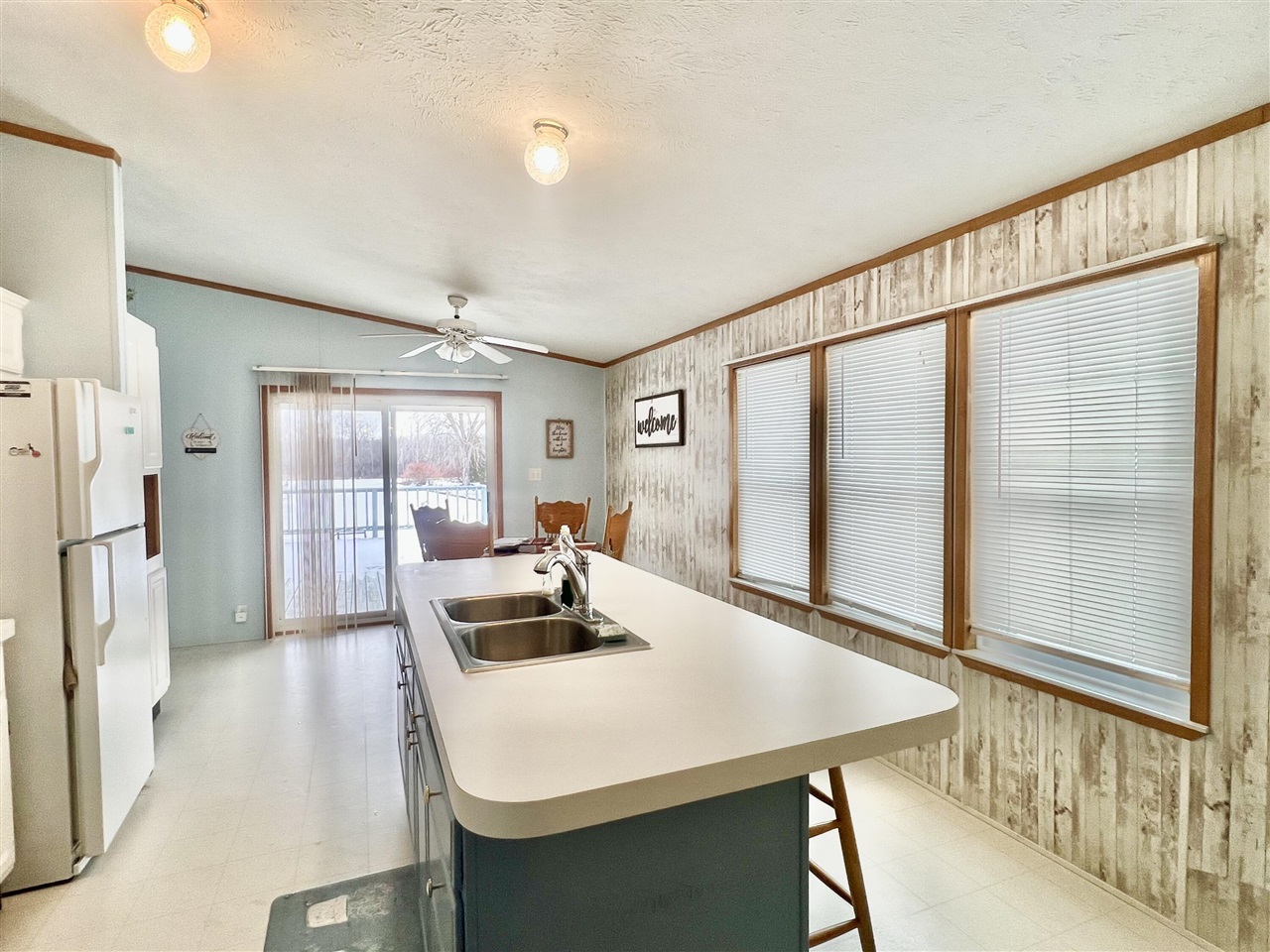 5482 Circle Drive, Reading, MI, 49274-9751