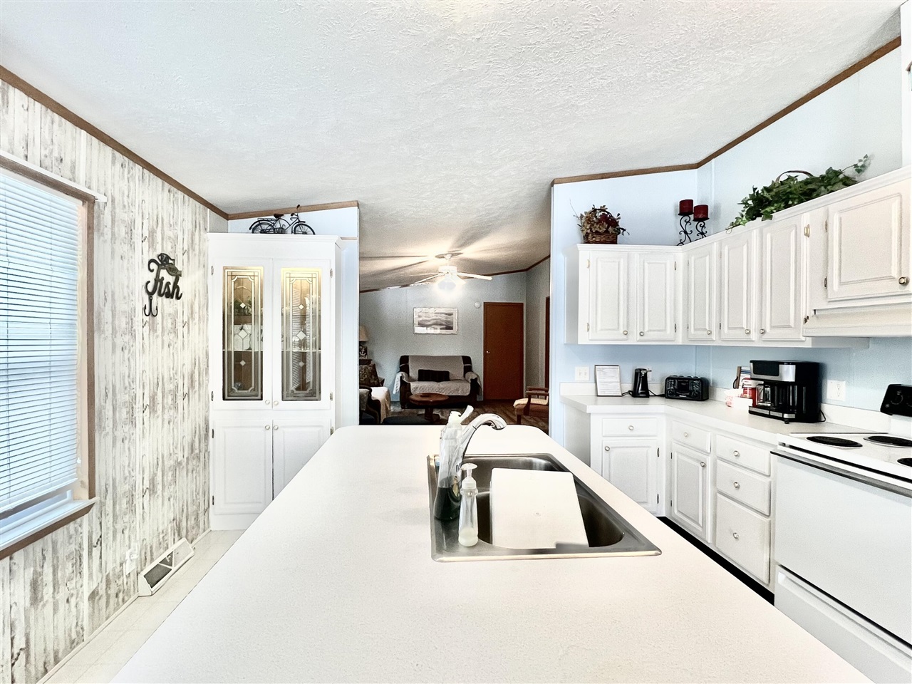 5482 Circle Drive, Reading, MI, 49274-9751