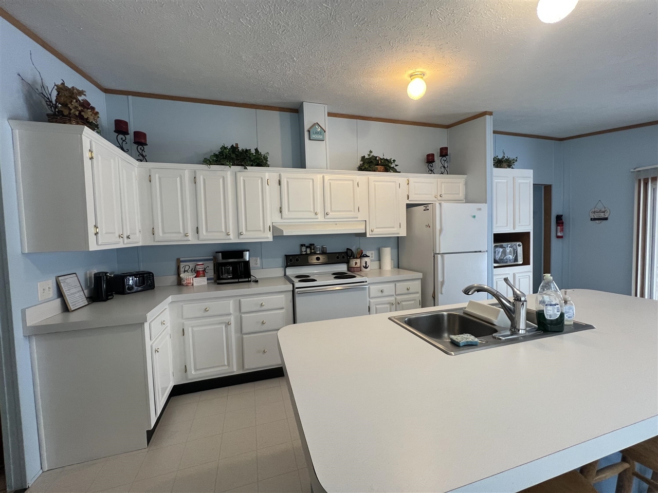 5482 Circle Drive, Reading, MI, 49274-9751