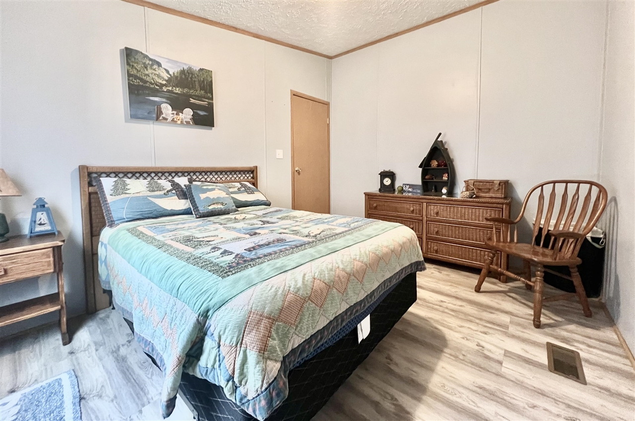 5482 Circle Drive, Reading, MI, 49274-9751