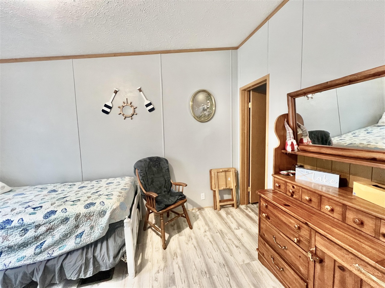 5482 Circle Drive, Reading, MI, 49274-9751