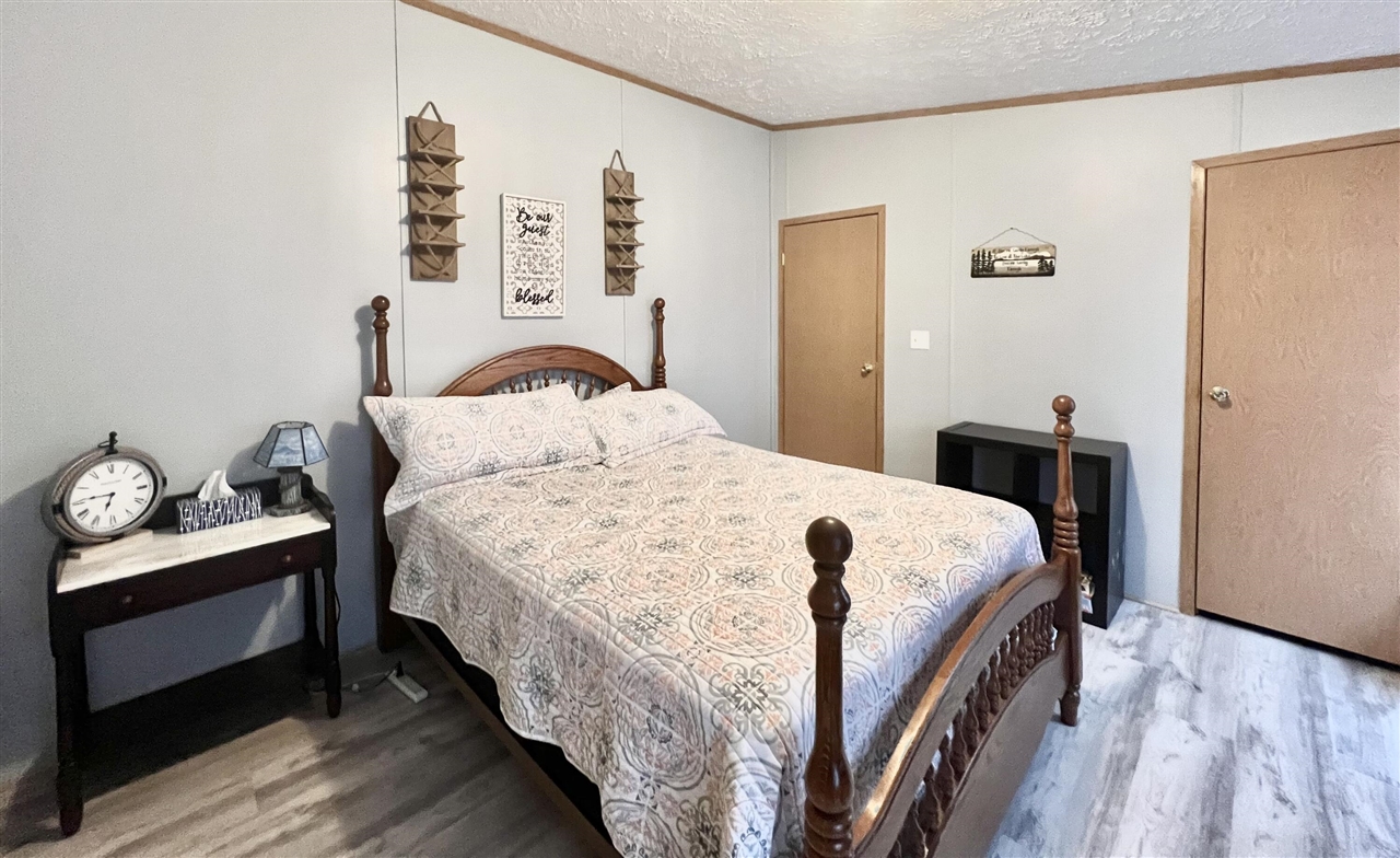 5482 Circle Drive, Reading, MI, 49274-9751