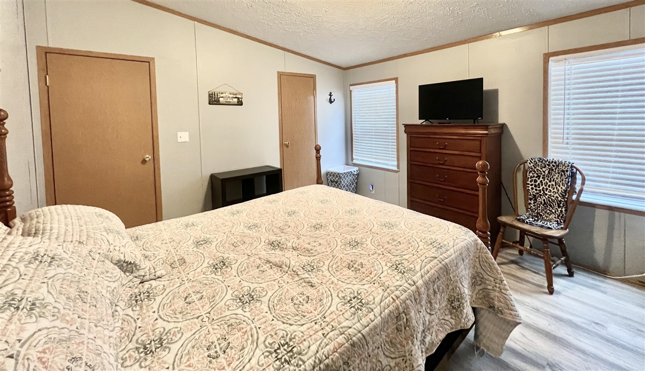 5482 Circle Drive, Reading, MI, 49274-9751