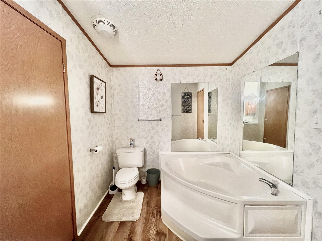 5482 Circle Drive, Reading, MI, 49274-9751