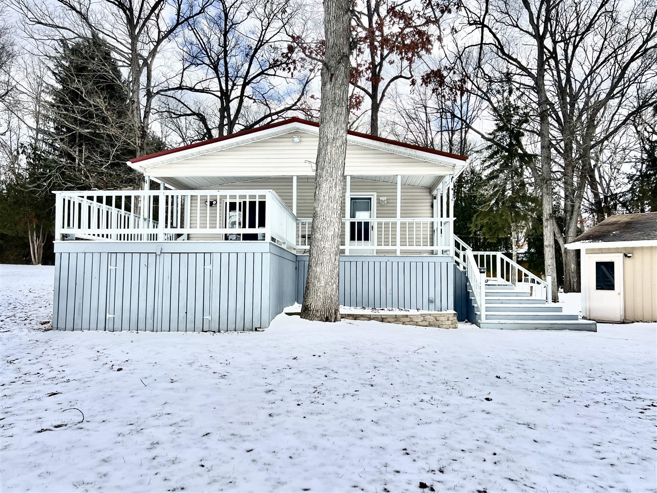 5482 Circle Drive, Reading, MI, 49274-9751