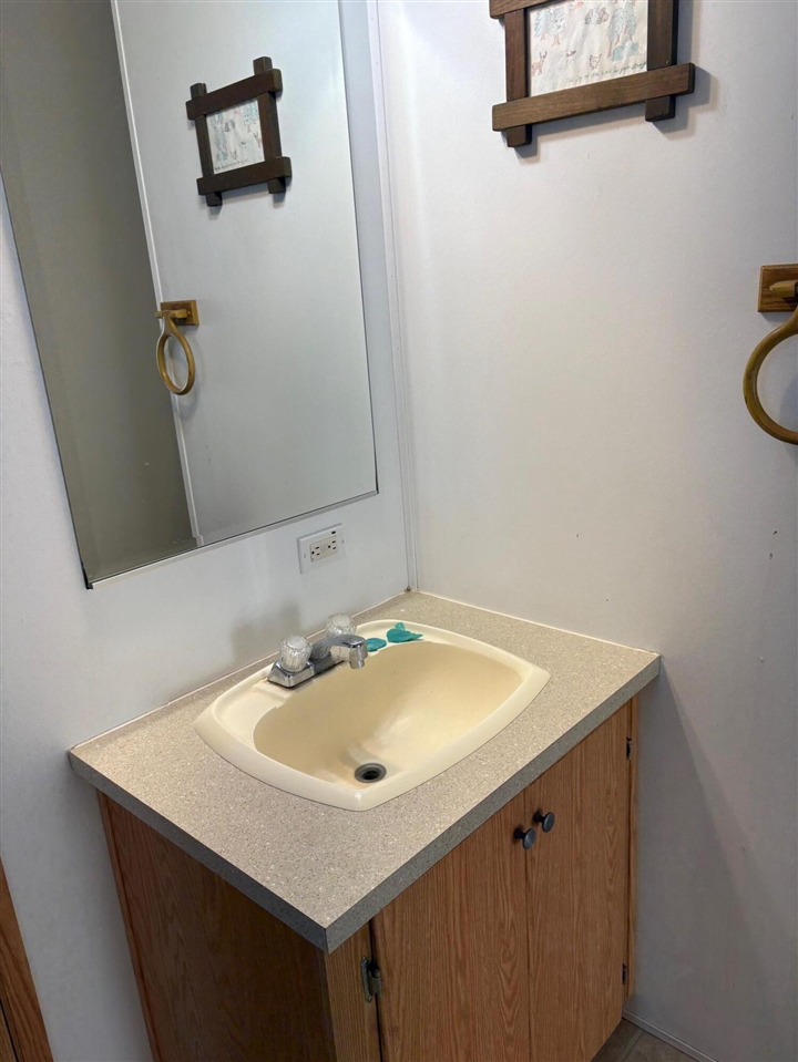 12355 9 Mile Road, Kaleva, MI, 49645-9603