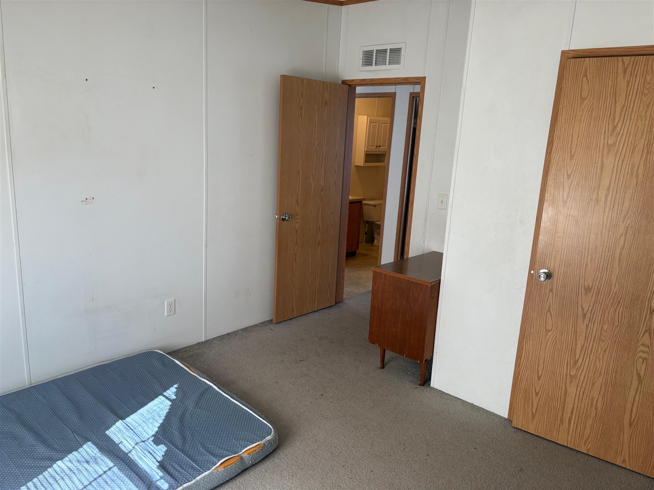 12355 9 Mile Road, Kaleva, MI, 49645-9603