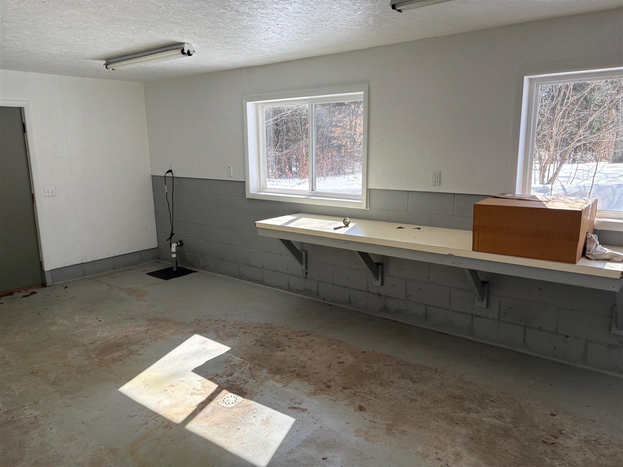 12355 9 Mile Road, Kaleva, MI, 49645-9603