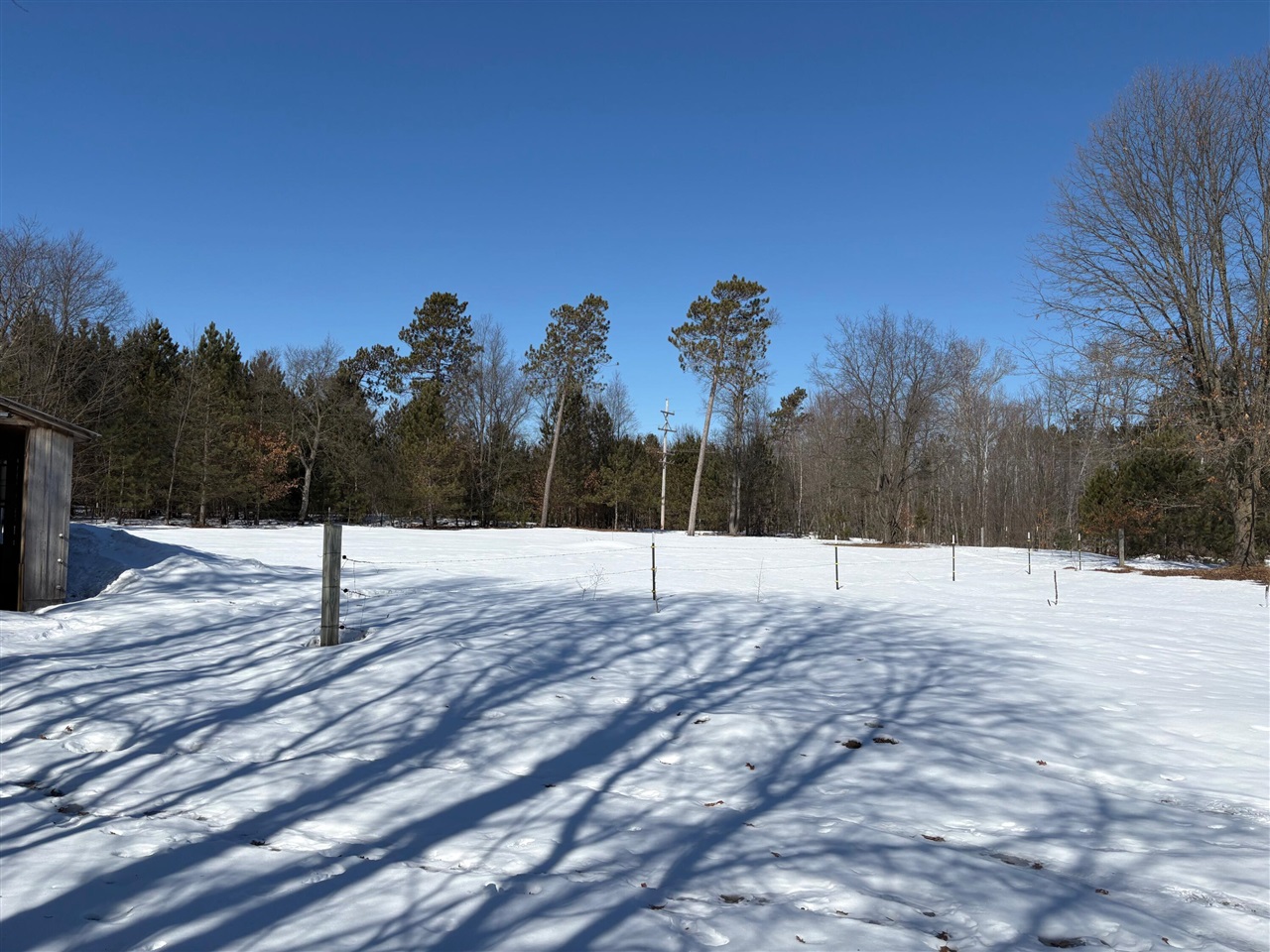 12355 9 Mile Road, Kaleva, MI, 49645-9603