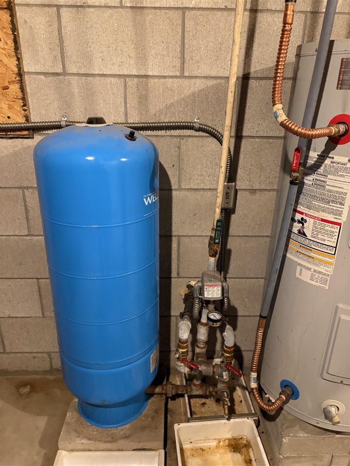 12355 9 Mile Road, Kaleva, MI, 49645-9603