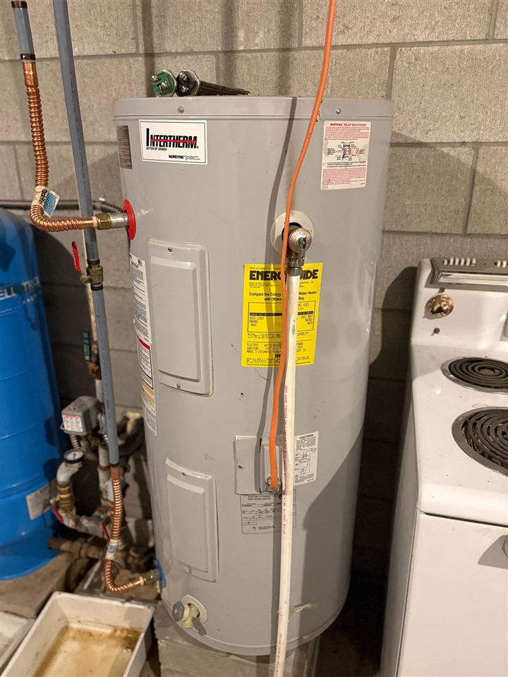 12355 9 Mile Road, Kaleva, MI, 49645-9603