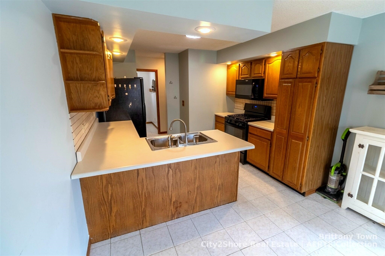 799 Topview Drive, Otsego, MI, 49078-9705