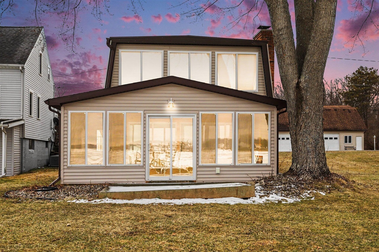 2727 Cascade Road, Grand Rapids, MI, 49506