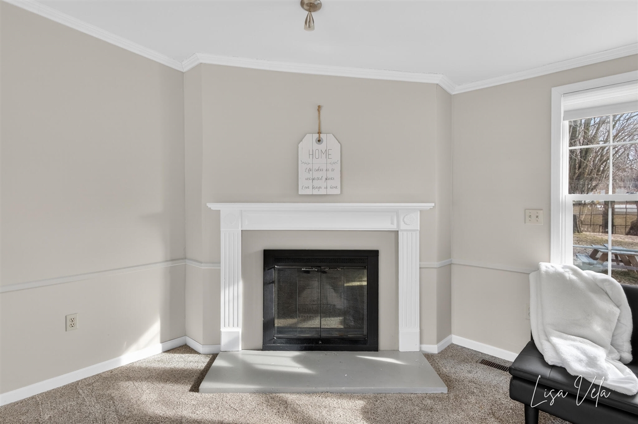 913 E Lewis Street, Whitehall, MI, 49461-1613