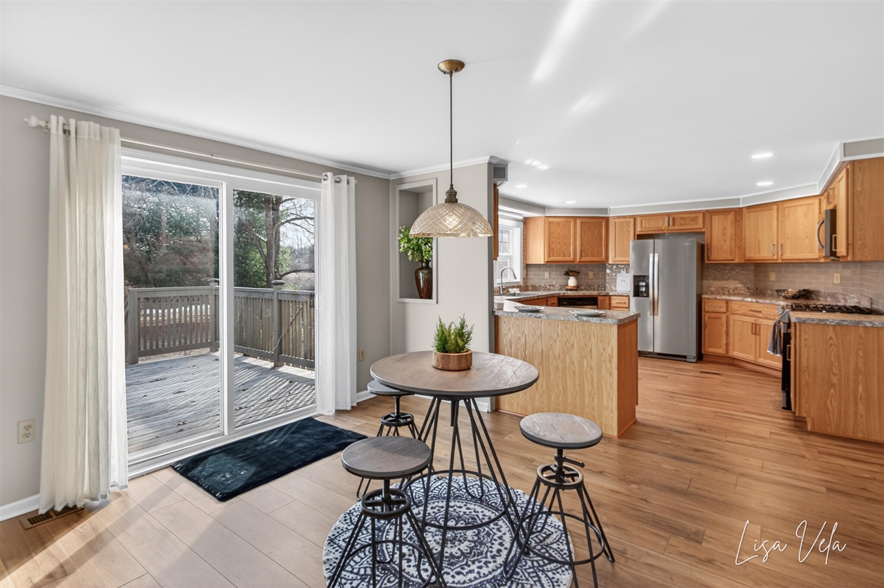 913 E Lewis Street, Whitehall, MI, 49461-1613