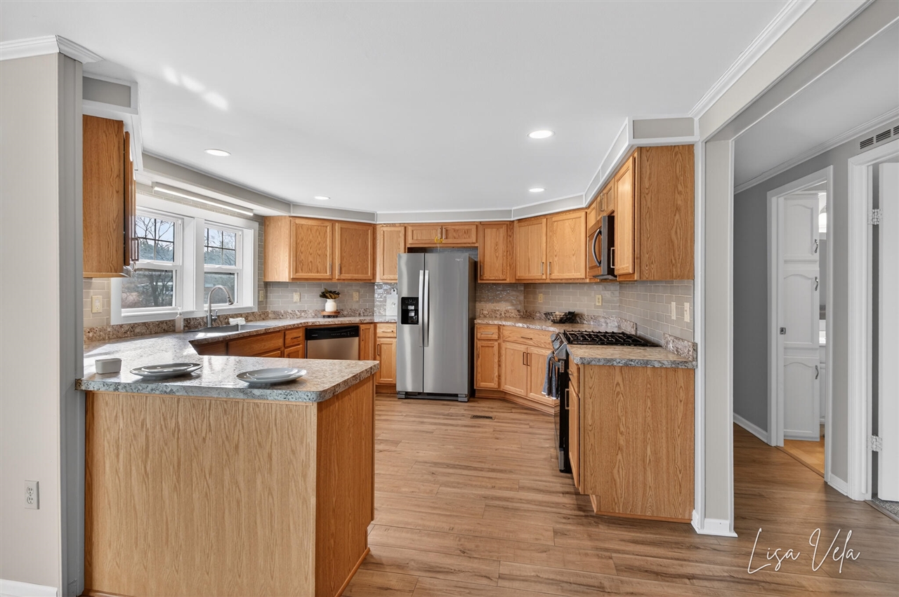 913 E Lewis Street, Whitehall, MI, 49461-1613