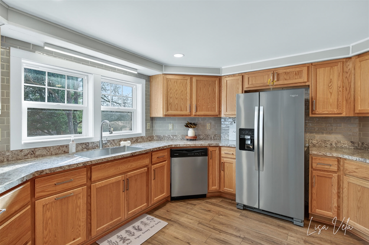 913 E Lewis Street, Whitehall, MI, 49461-1613