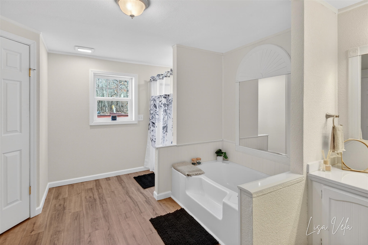 913 E Lewis Street, Whitehall, MI, 49461-1613