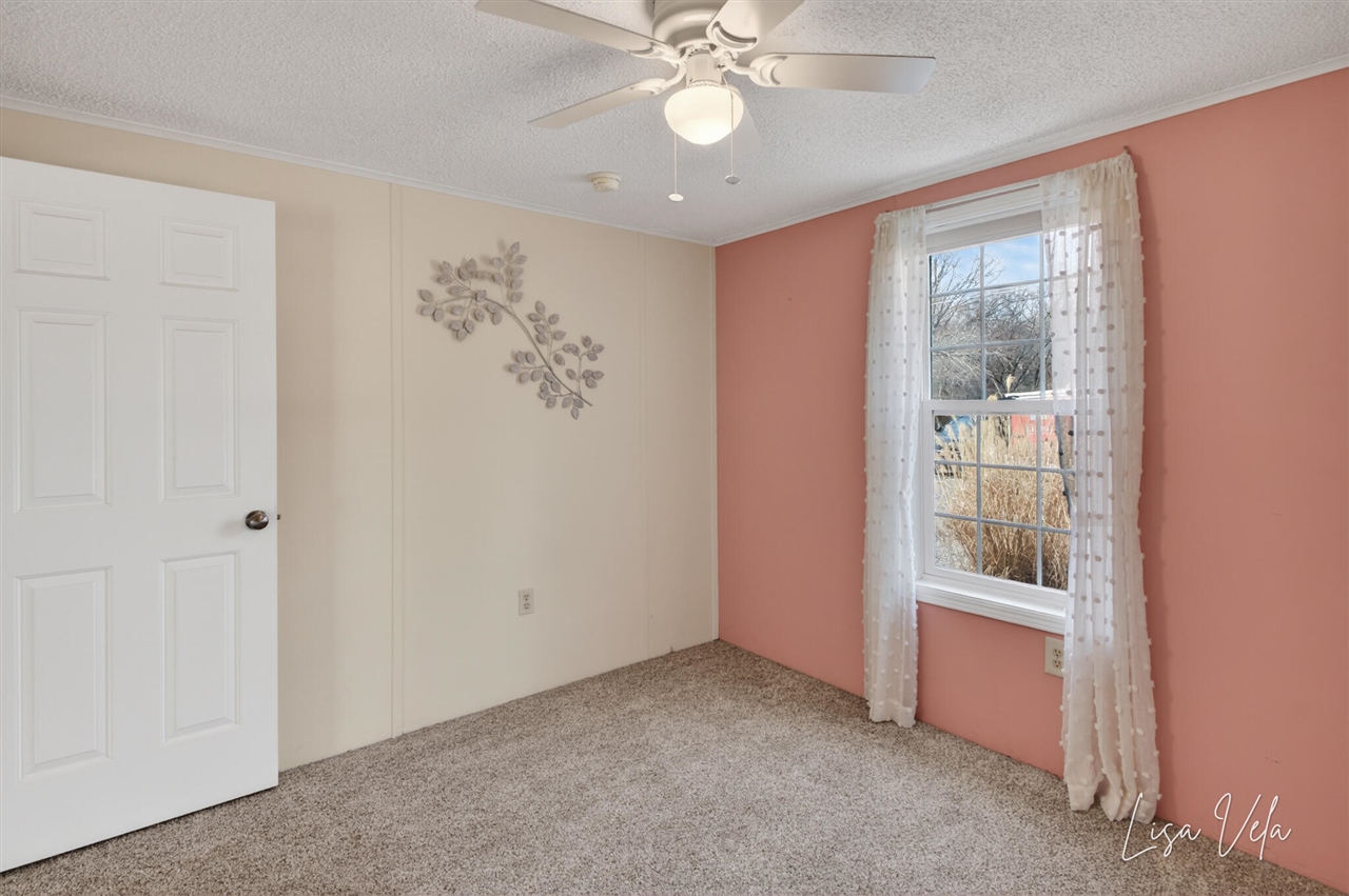 913 E Lewis Street, Whitehall, MI, 49461-1613