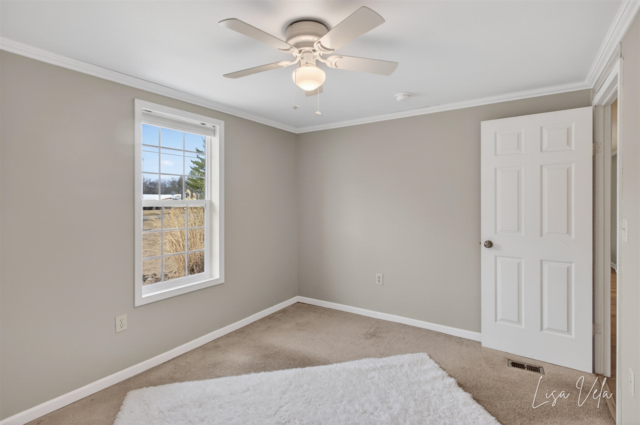 913 E Lewis Street, Whitehall, MI, 49461-1613