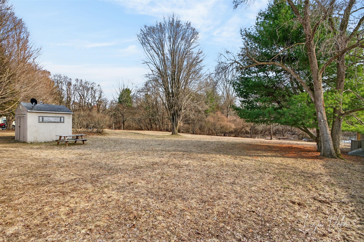 913 E Lewis Street, Whitehall, MI, 49461-1613