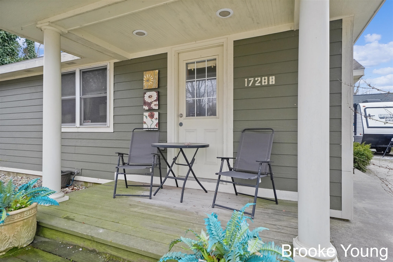 Homes for sale in Spring Lake, MI | 17288 W Spring Lake Rd, Spring Lake, MI 49456 | MLS# 70517800