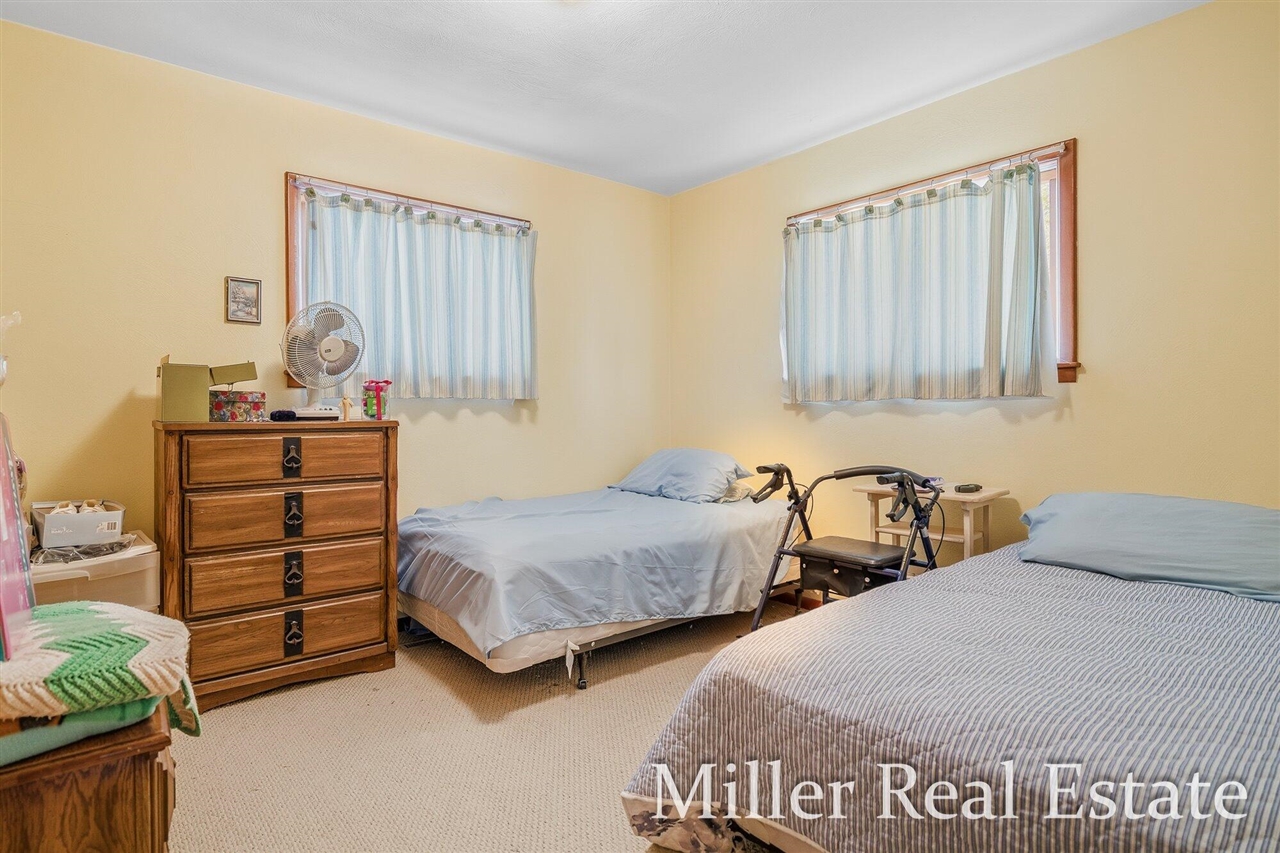 629 S Market Street, Hastings, MI, 49058-2057