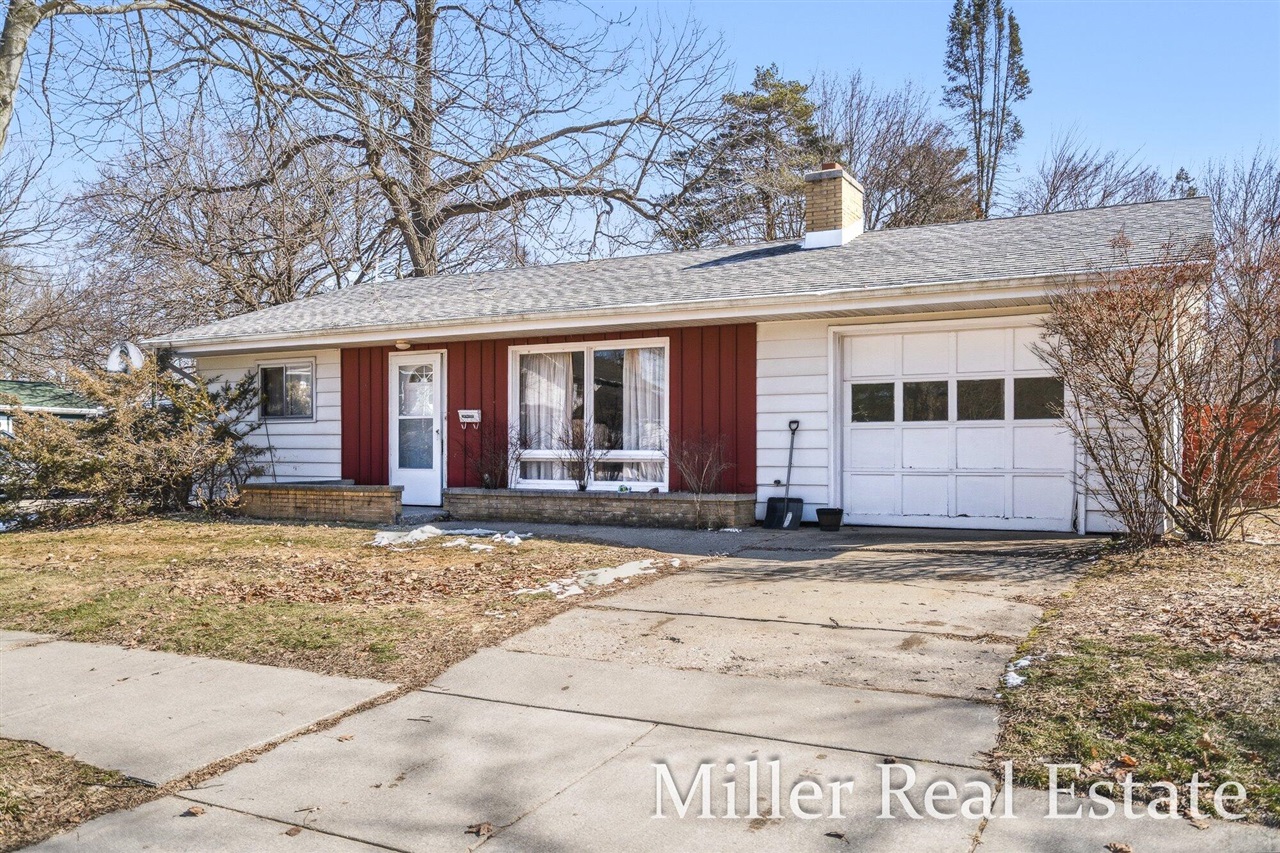 629 S Market Street, Hastings, MI, 49058-2057