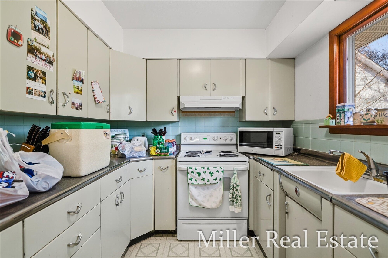 629 S Market Street, Hastings, MI, 49058-2057