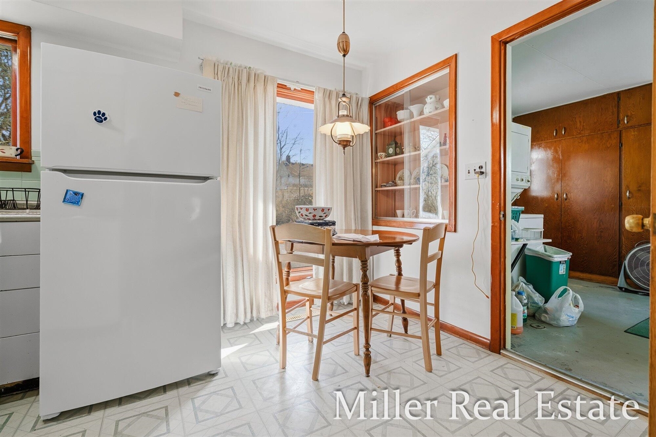 629 S Market Street, Hastings, MI, 49058-2057