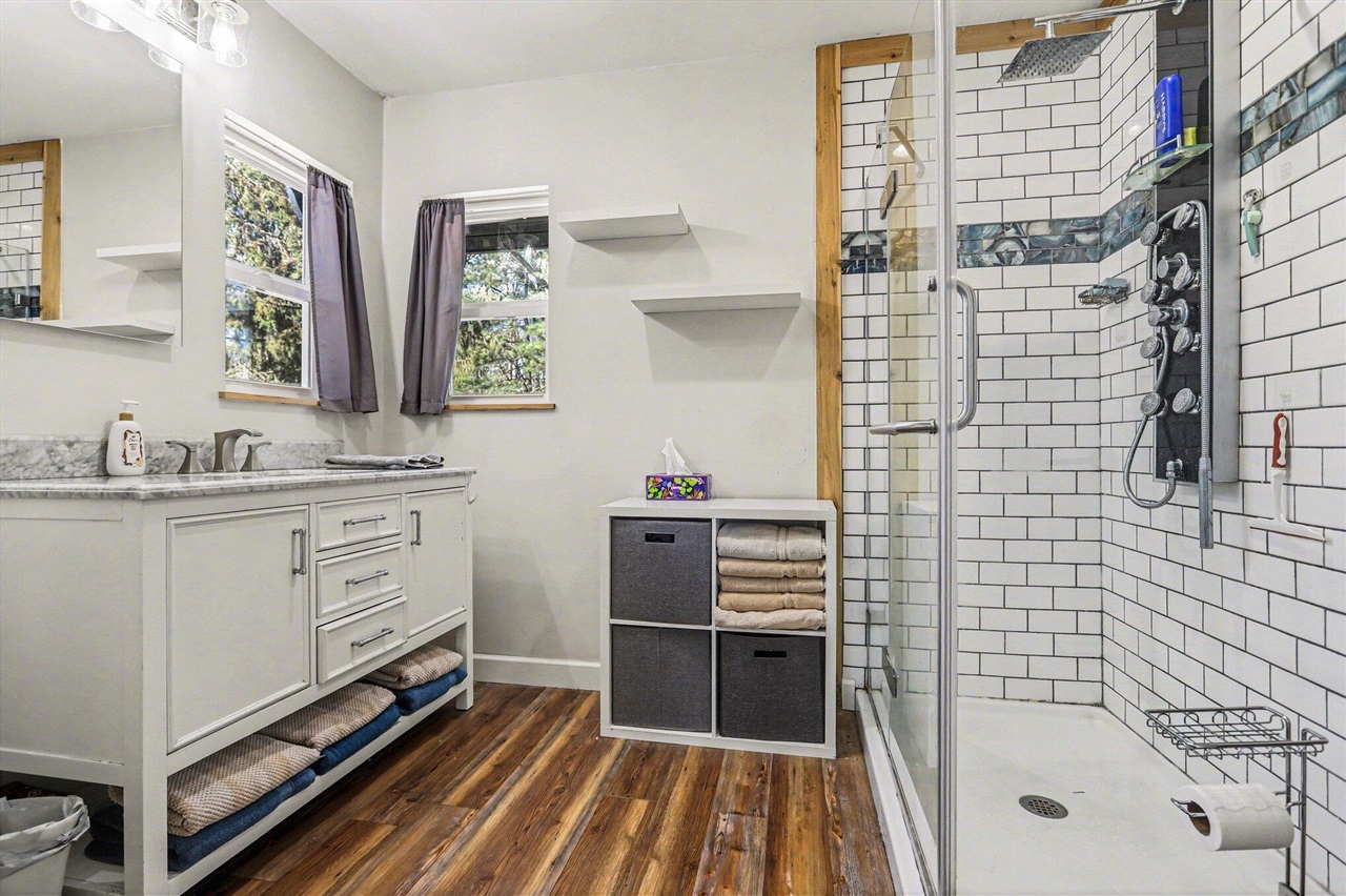 66518 N Centerville Road, Sturgis, MI, 49091-9163