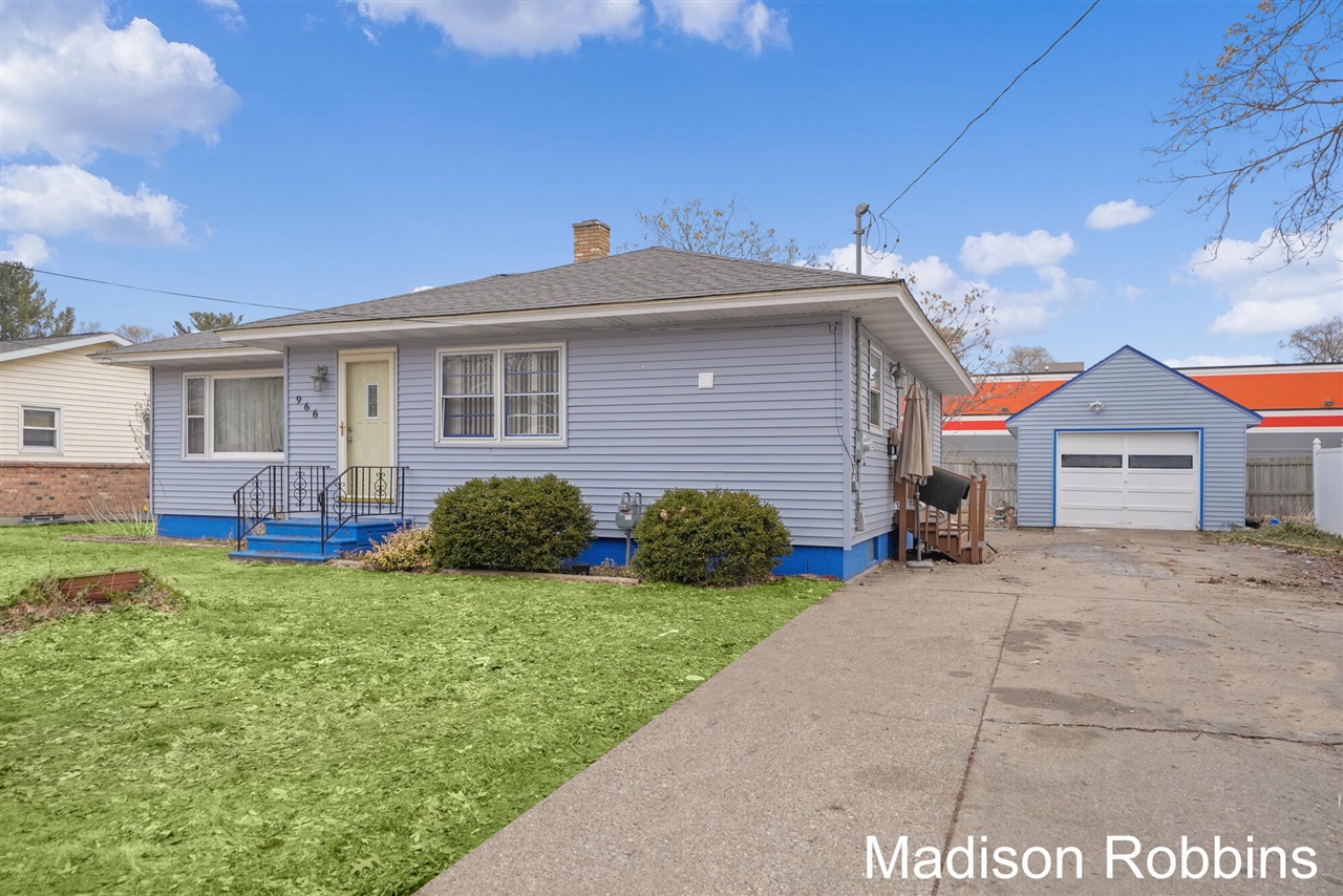 966 Roberts Street, Muskegon, MI, 49442-3729