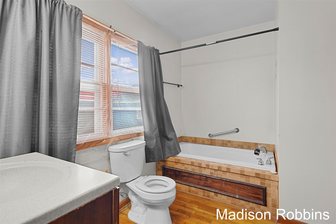 966 Roberts Street, Muskegon, MI, 49442-3729