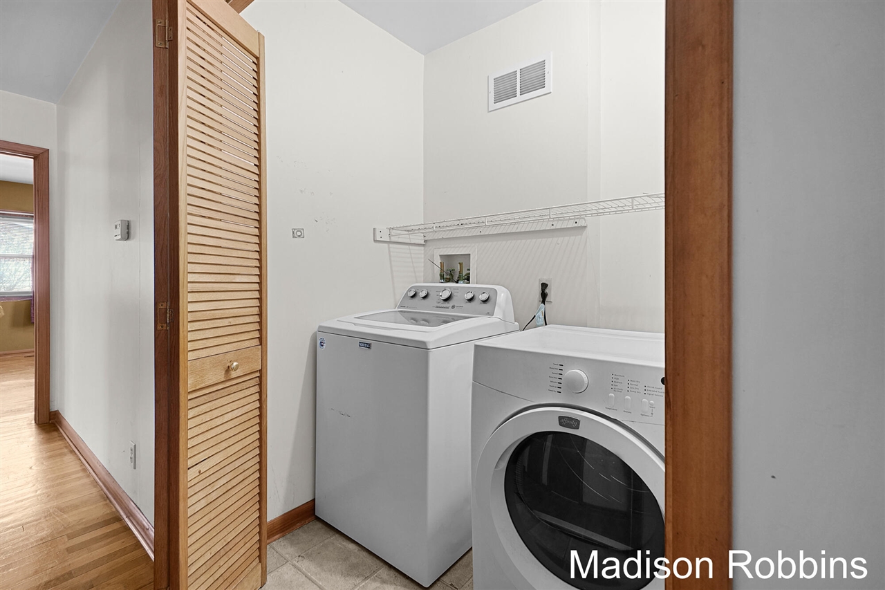 966 Roberts Street, Muskegon, MI, 49442-3729