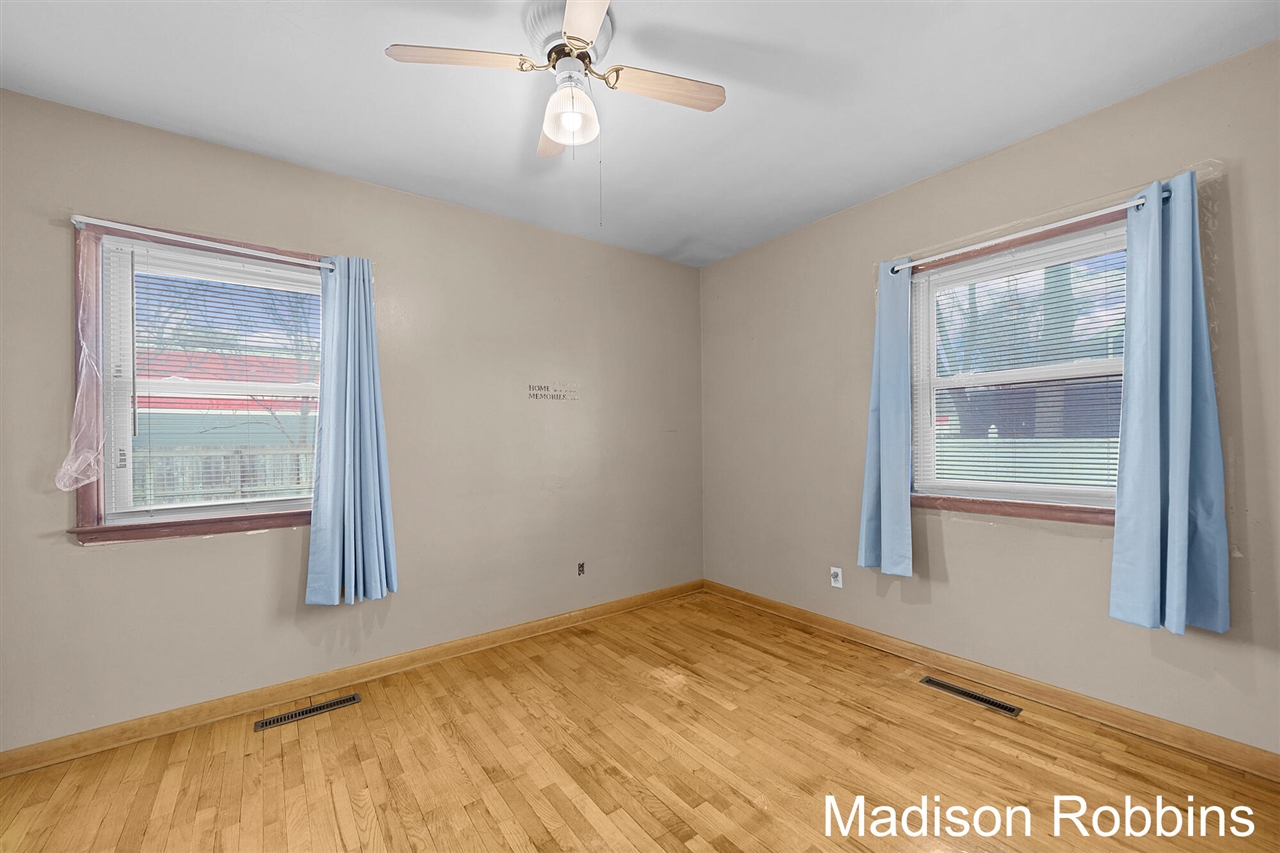 966 Roberts Street, Muskegon, MI, 49442-3729