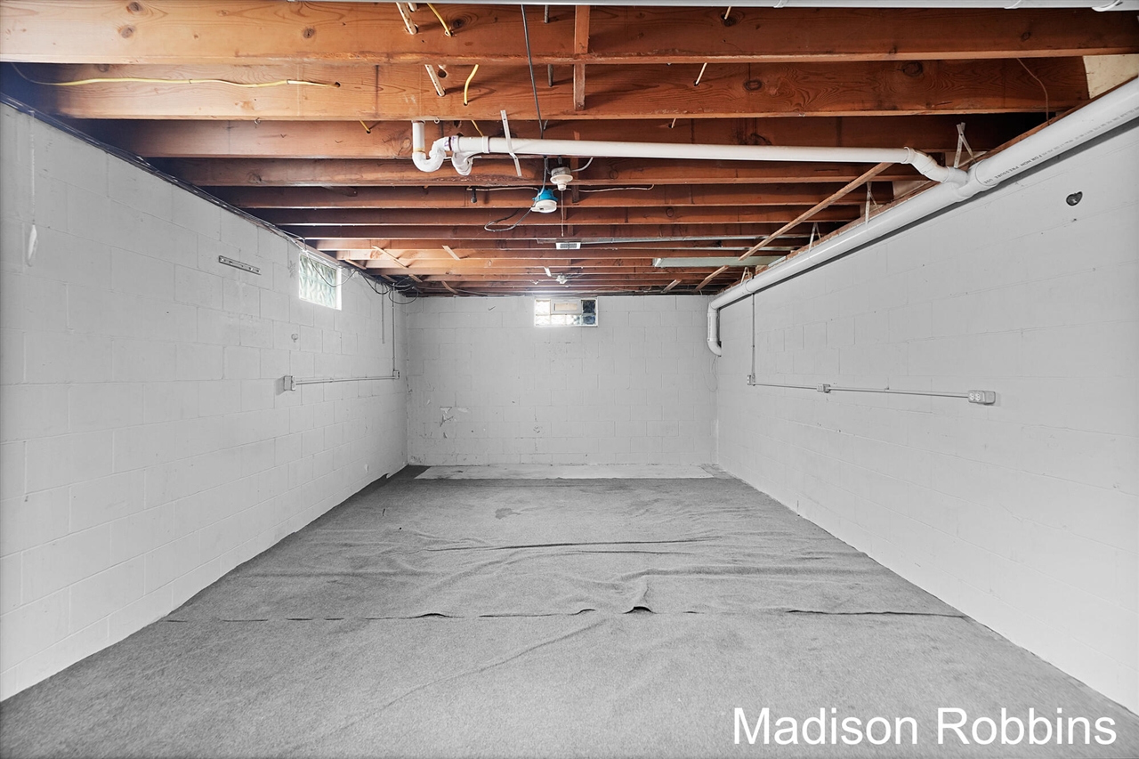 966 Roberts Street, Muskegon, MI, 49442-3729