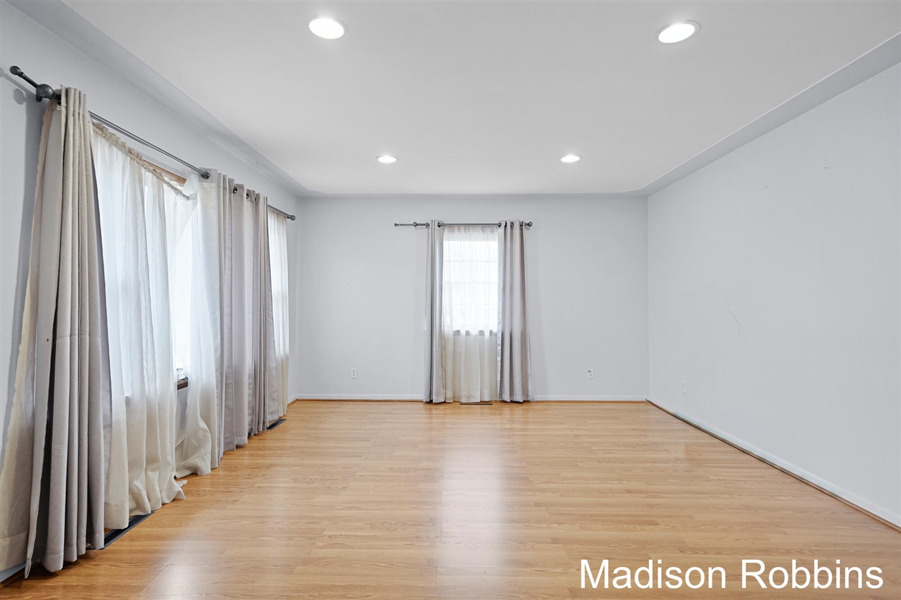 966 Roberts Street, Muskegon, MI, 49442-3729