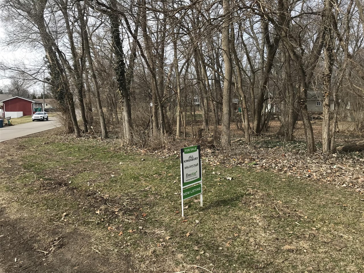 Homes for sale in Portage, MI | 10030 Woodlawn Dr, Portage, MI 49002 | MLS# 70517835