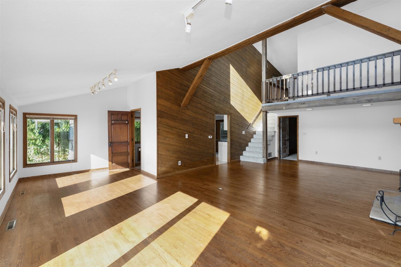 24199 N Shore Drive, Edwardsburg, MI, 49112-8511