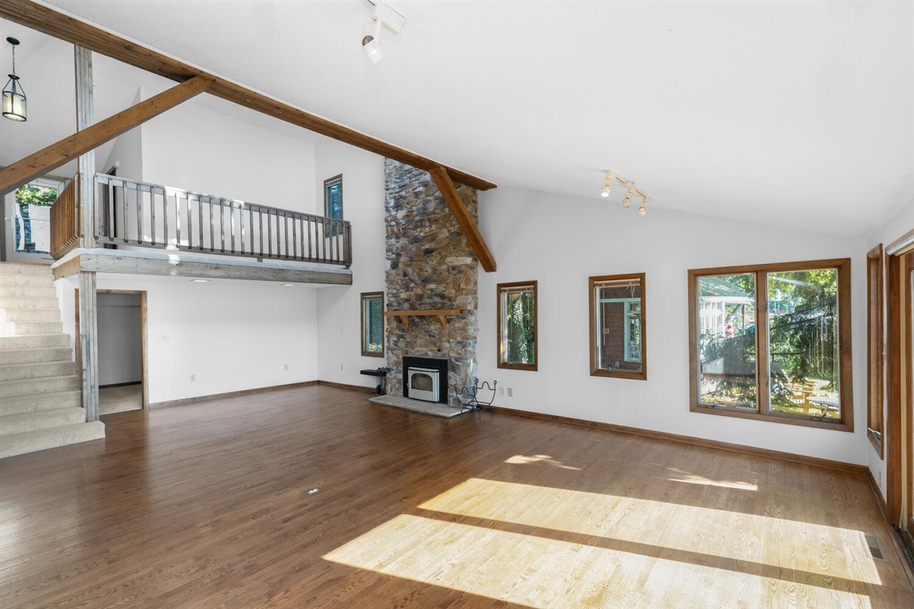 24199 N Shore Drive, Edwardsburg, MI, 49112-8511