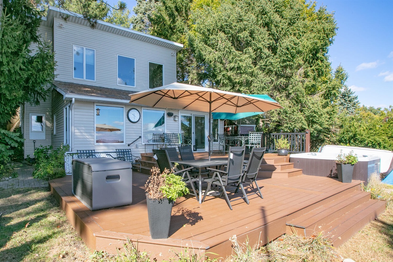 24199 N Shore Drive, Edwardsburg, MI, 49112-8511