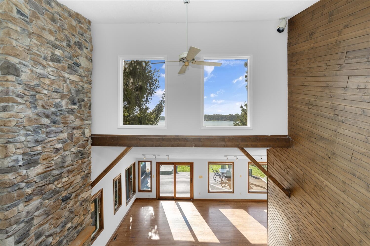 24199 N Shore Drive, Edwardsburg, MI, 49112-8511