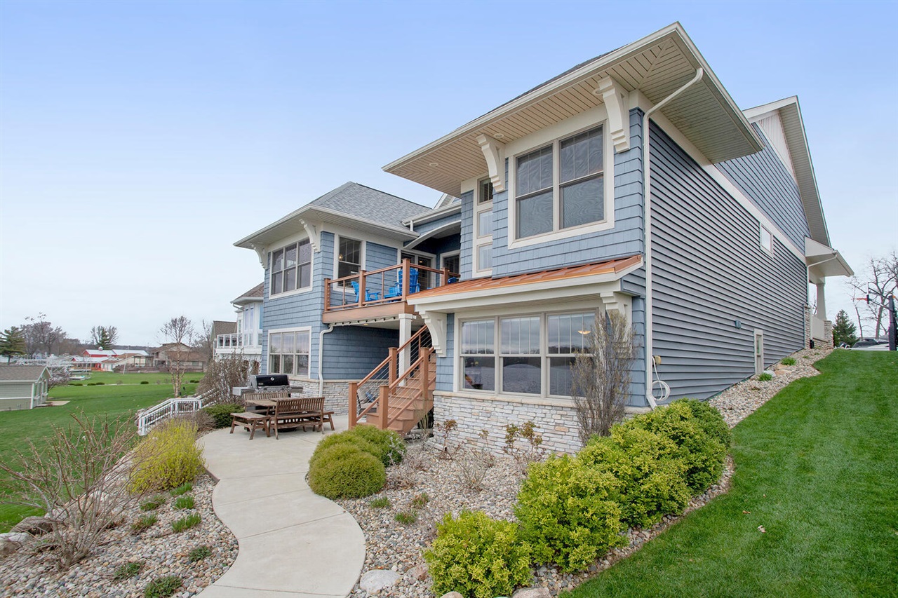 Homes for sale in Edwardsburg, MI | 68458 Waterfront Dr, Edwardsburg, MI 49112 | MLS# 70517857