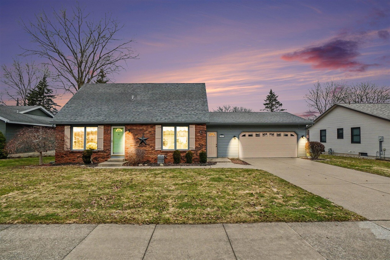 Holland, MI, 49423-3831