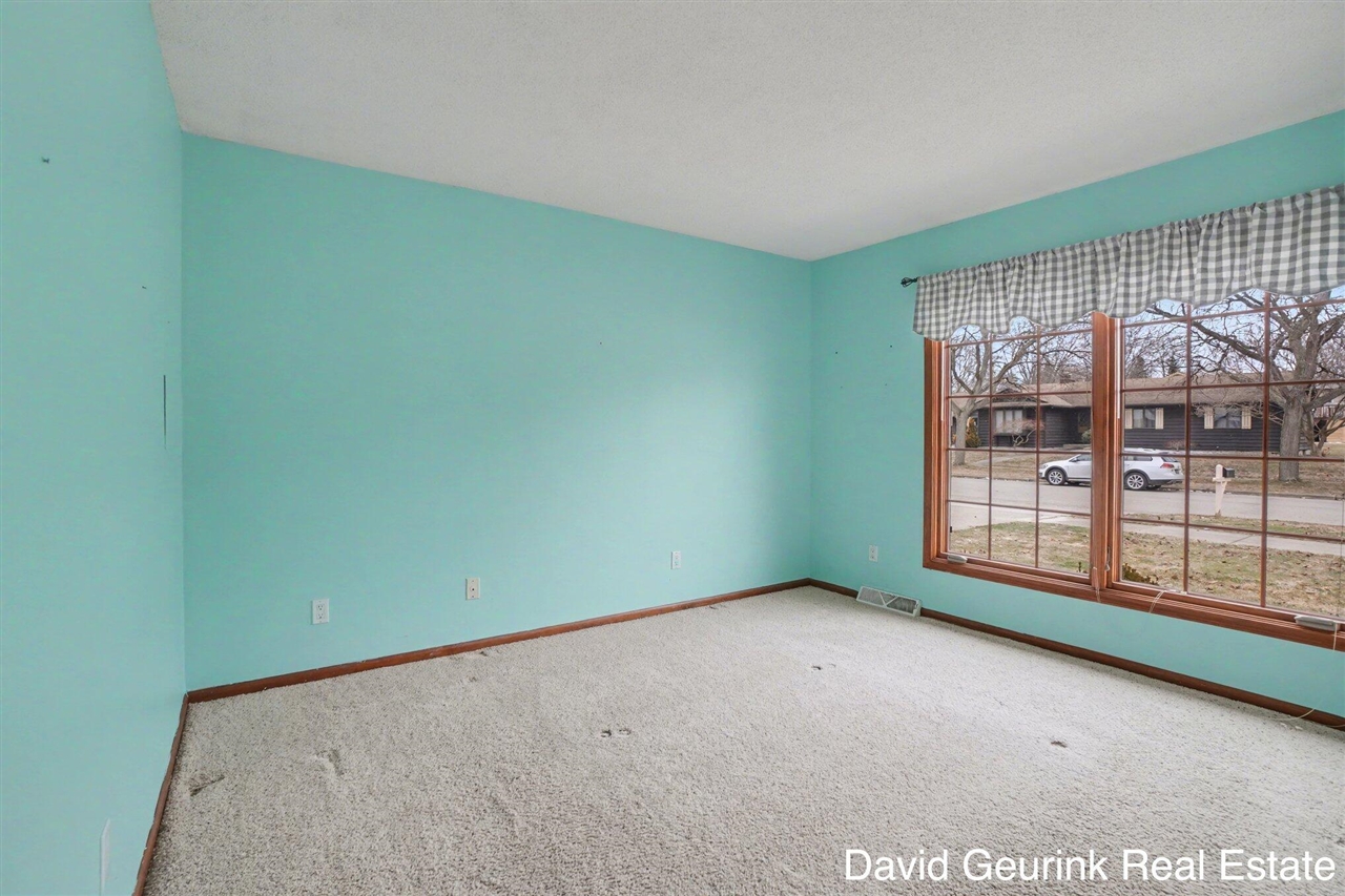 Holland, MI, 49423-3831