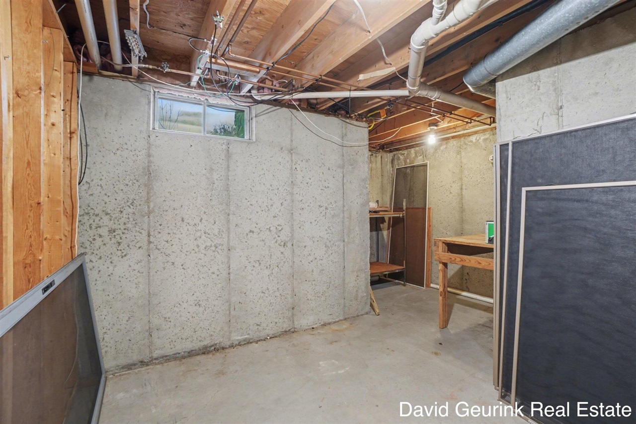 Holland, MI, 49423-3831